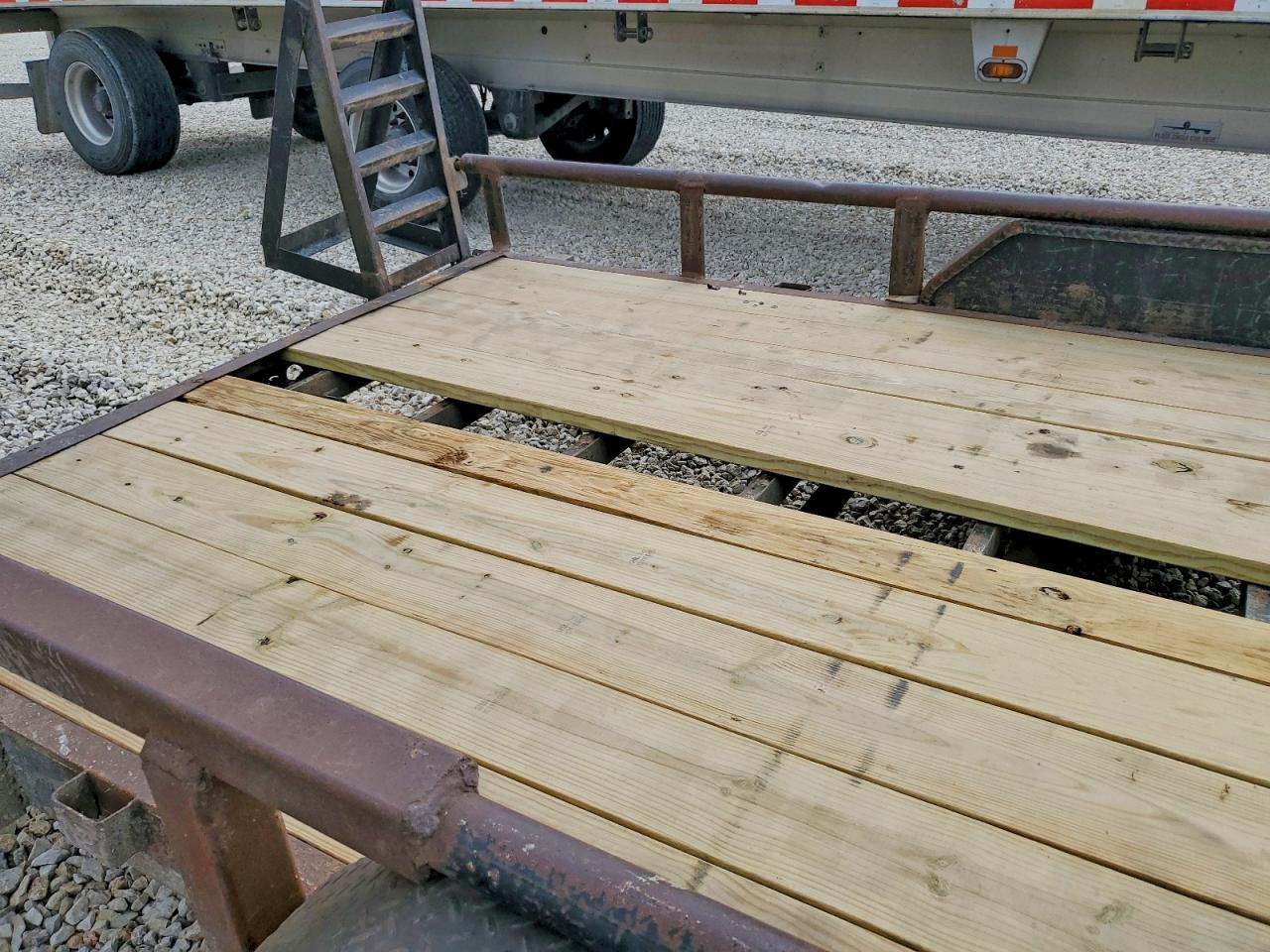 Lamar Trailers Other