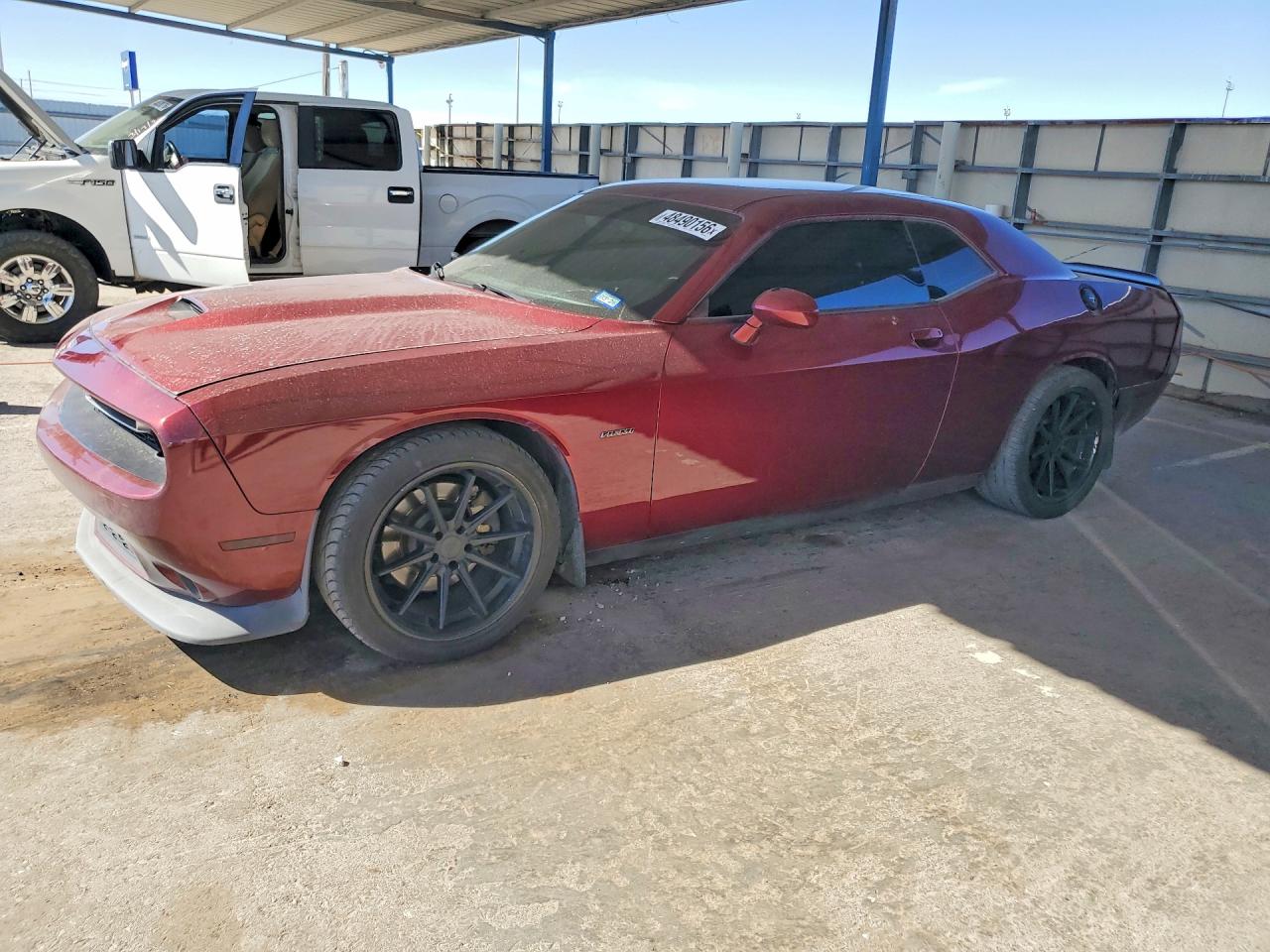 Salvage Dodge Challenger Image