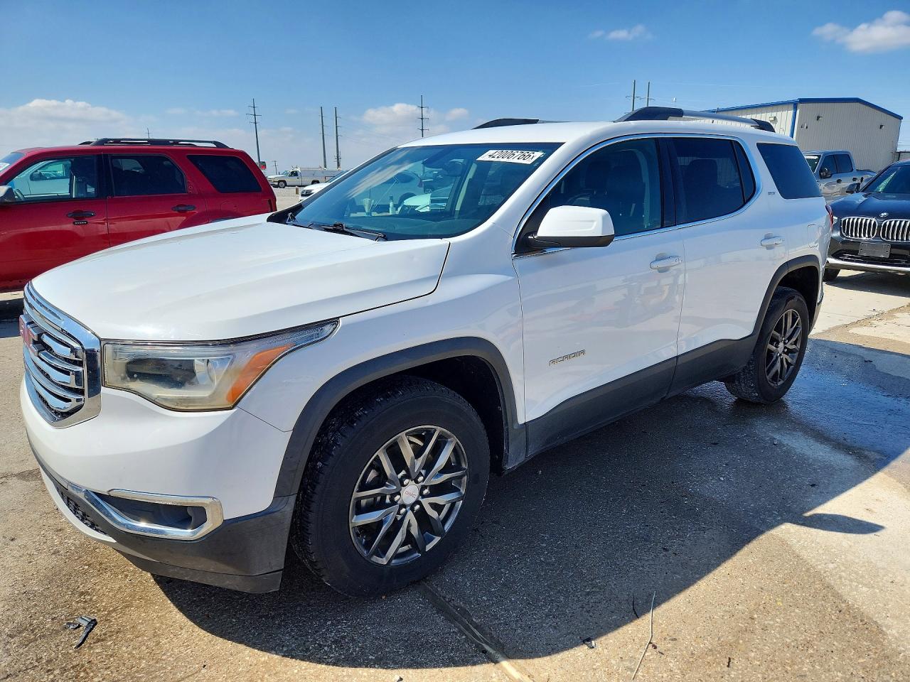 Salvage GMC Acadia Image