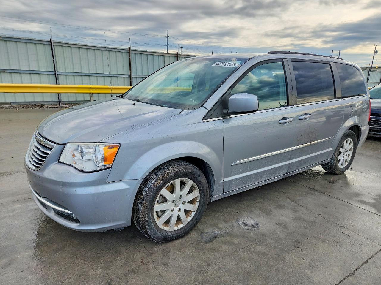 Salvage Chrysler Minivan Image