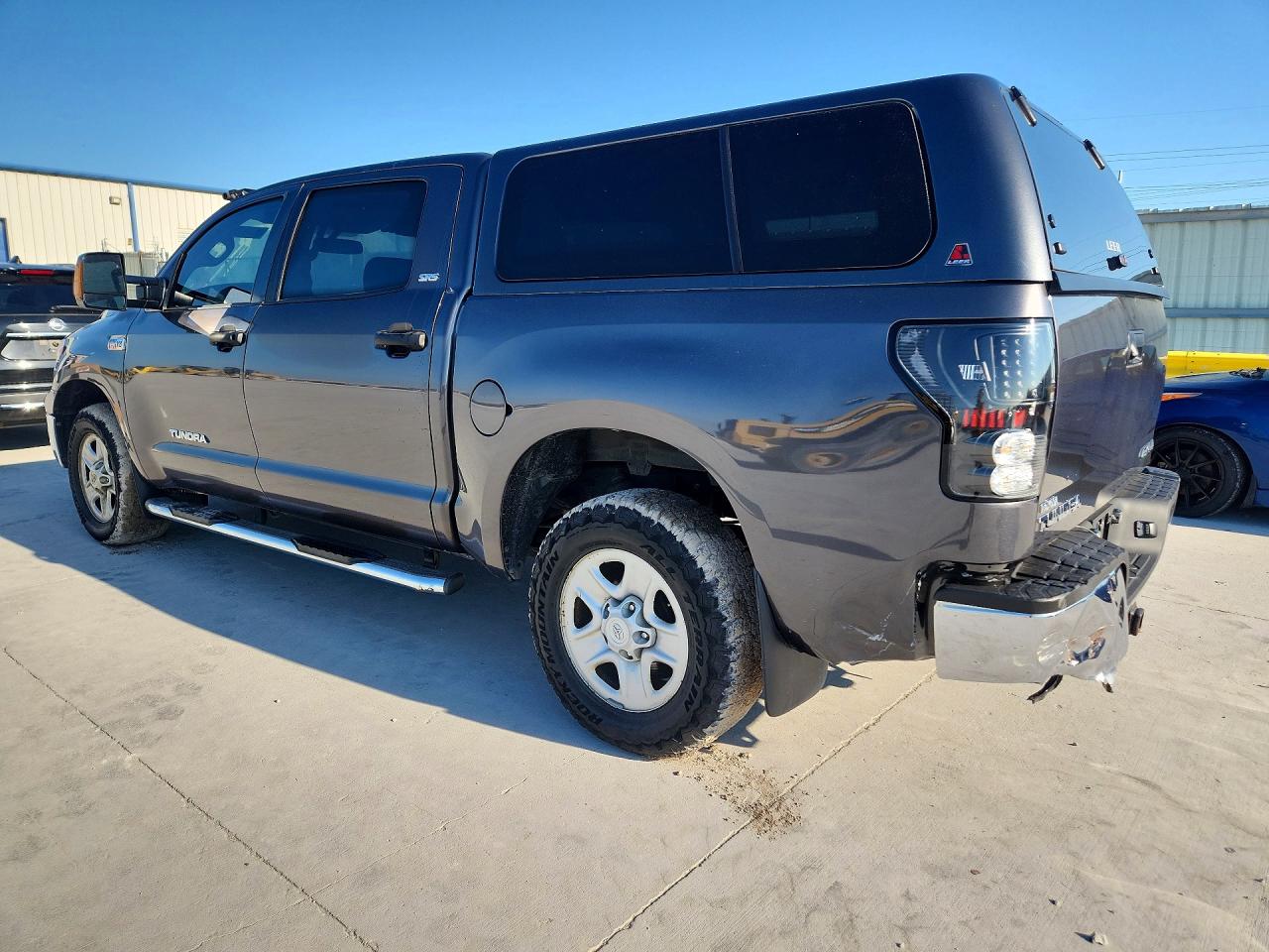 Toyota Tundra Crewmax Sr5