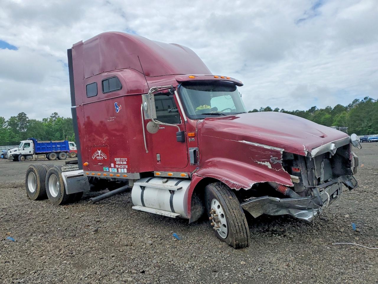 Salvage International 9400 Image