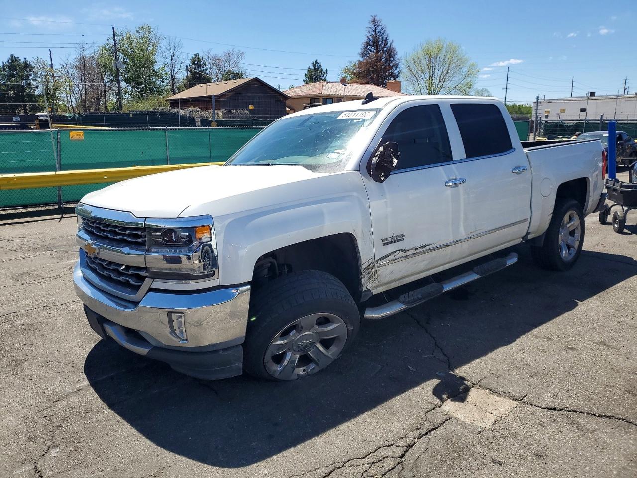 Salvage Chevrolet Silverado Image