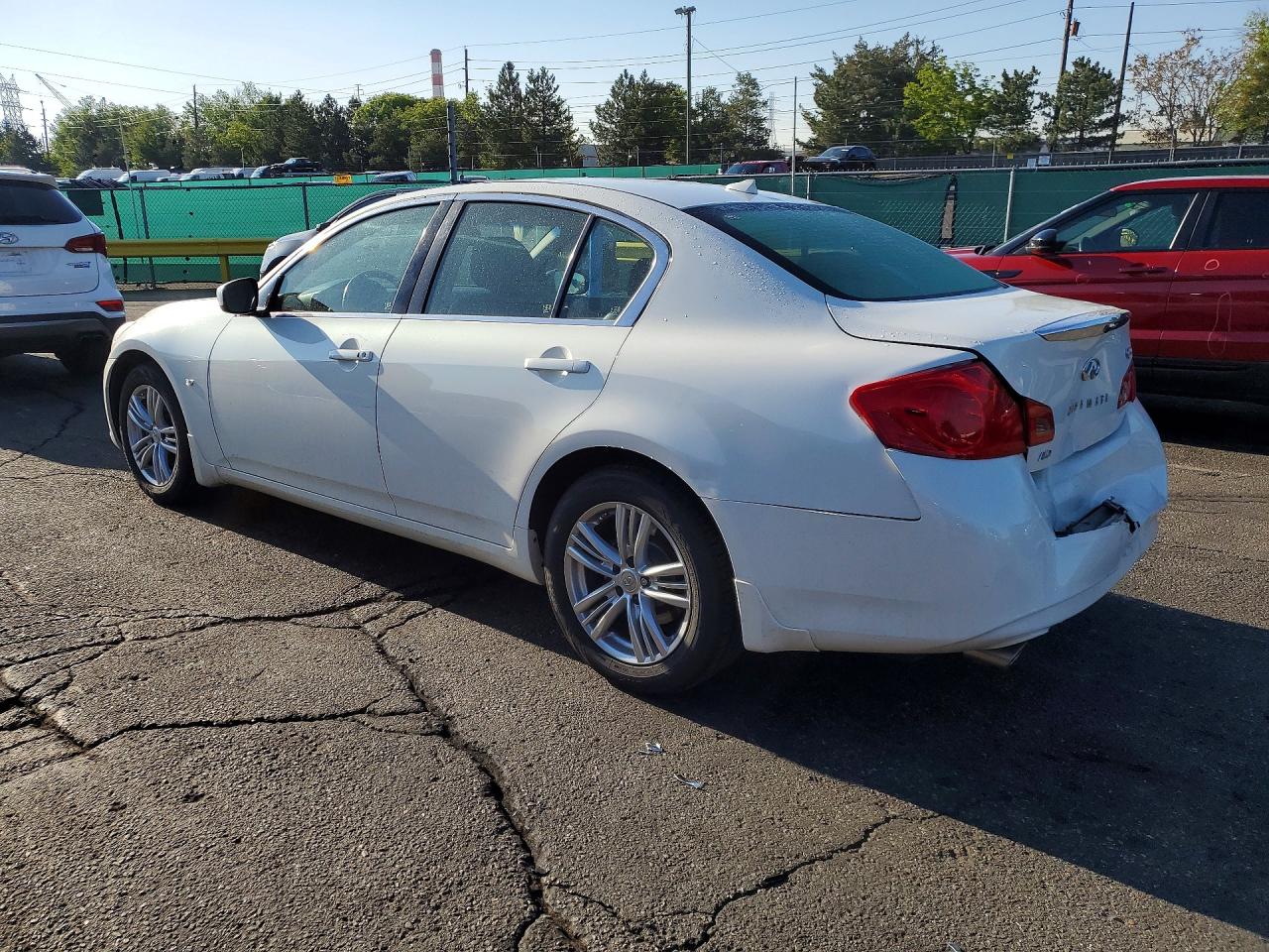 INFINITI Q40 Base Base