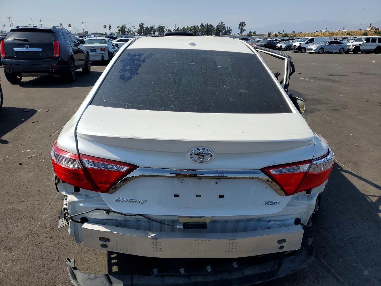 Toyota Camry Xse