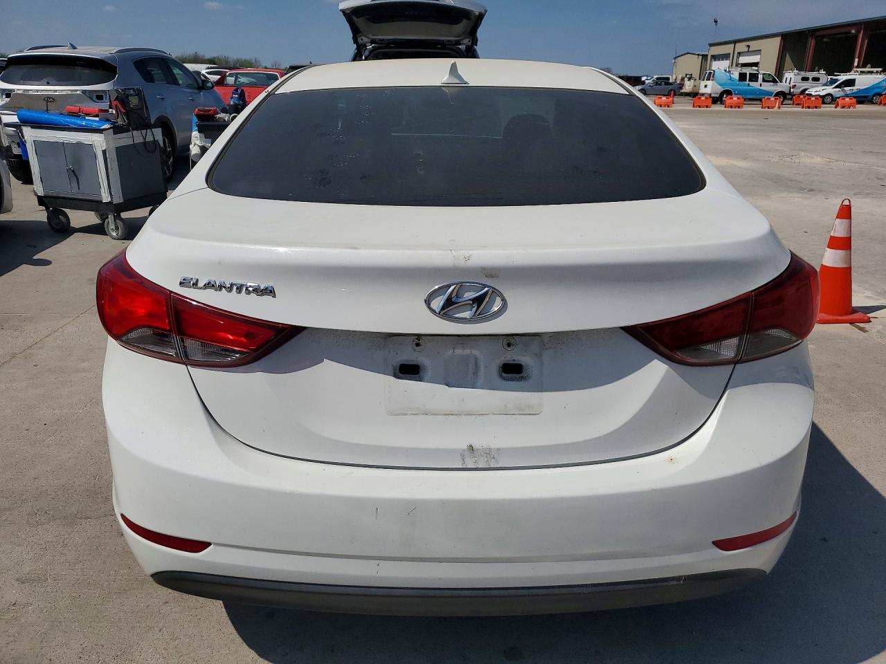 Hyundai ELANTRA Se