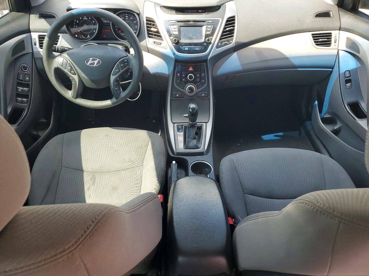 Hyundai ELANTRA Se