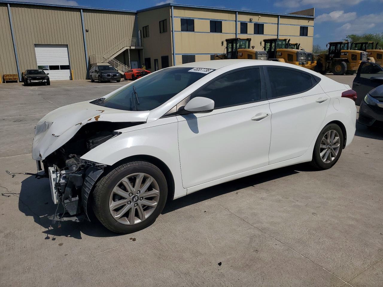 Salvage Hyundai ELANTRA Image