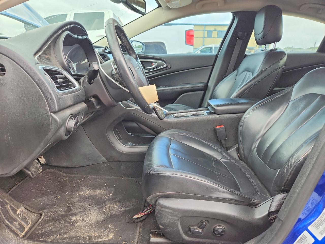 Chrysler 200 C