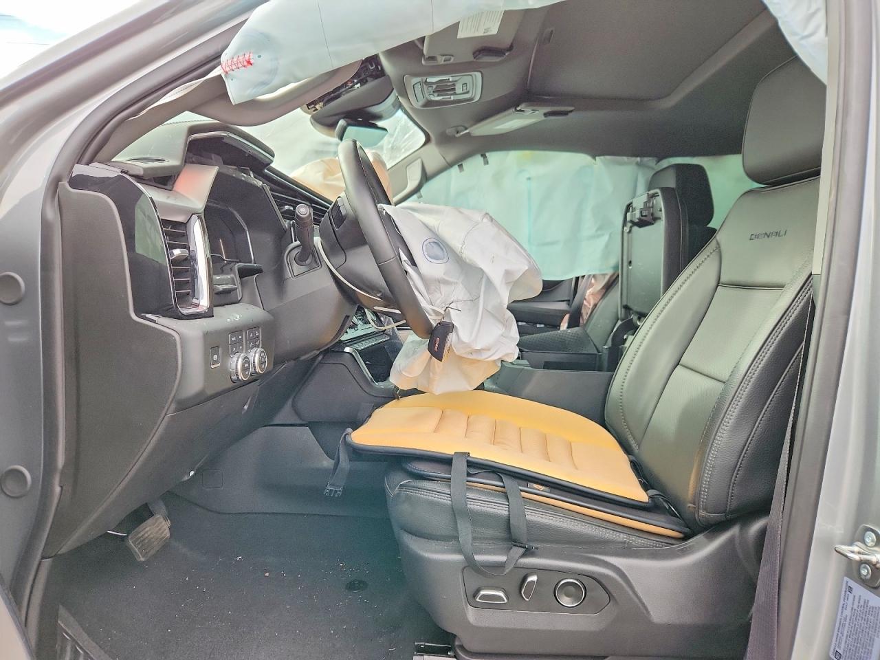 GMC Sierra K2500 Denali