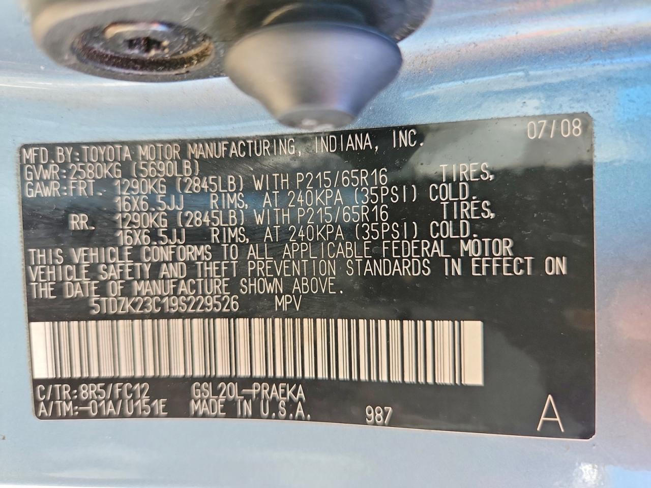 Toyota Sienna Le 8-passenger