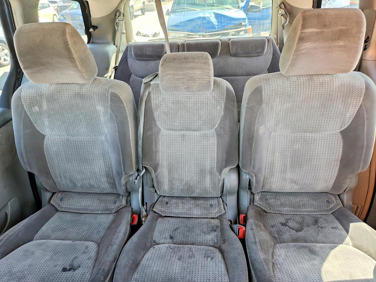 Toyota Sienna Le 8-passenger