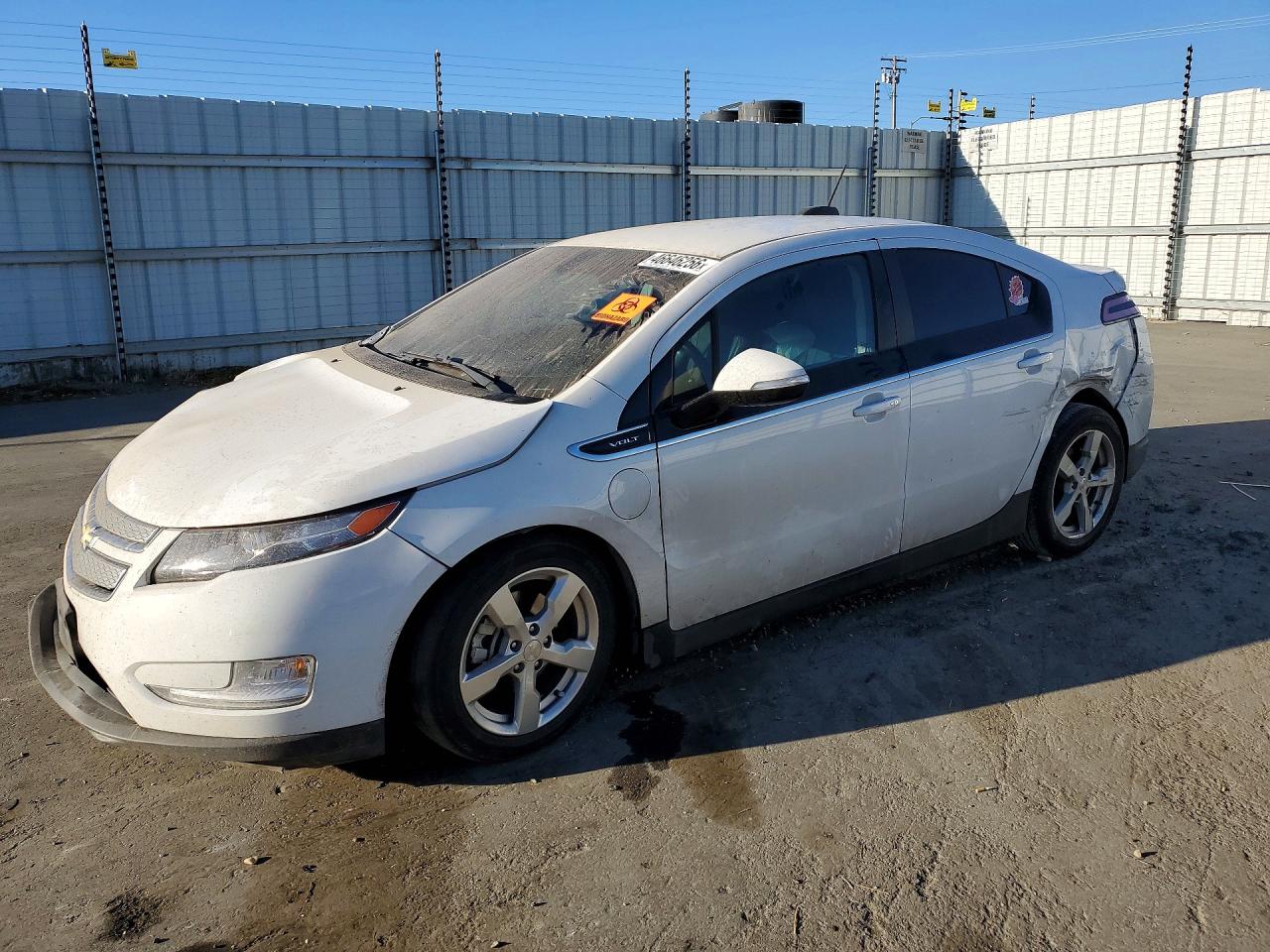 Salvage Chevrolet Volt Image