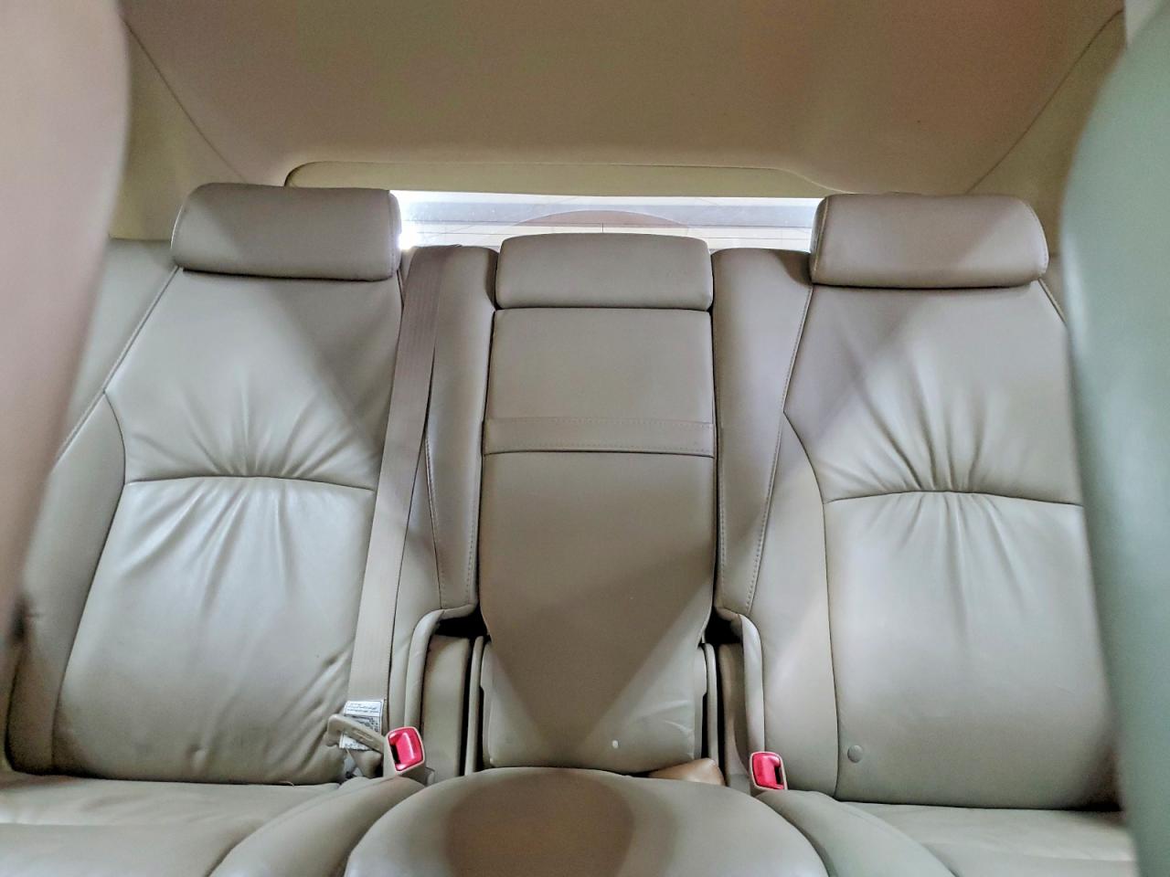 Lexus RX Base