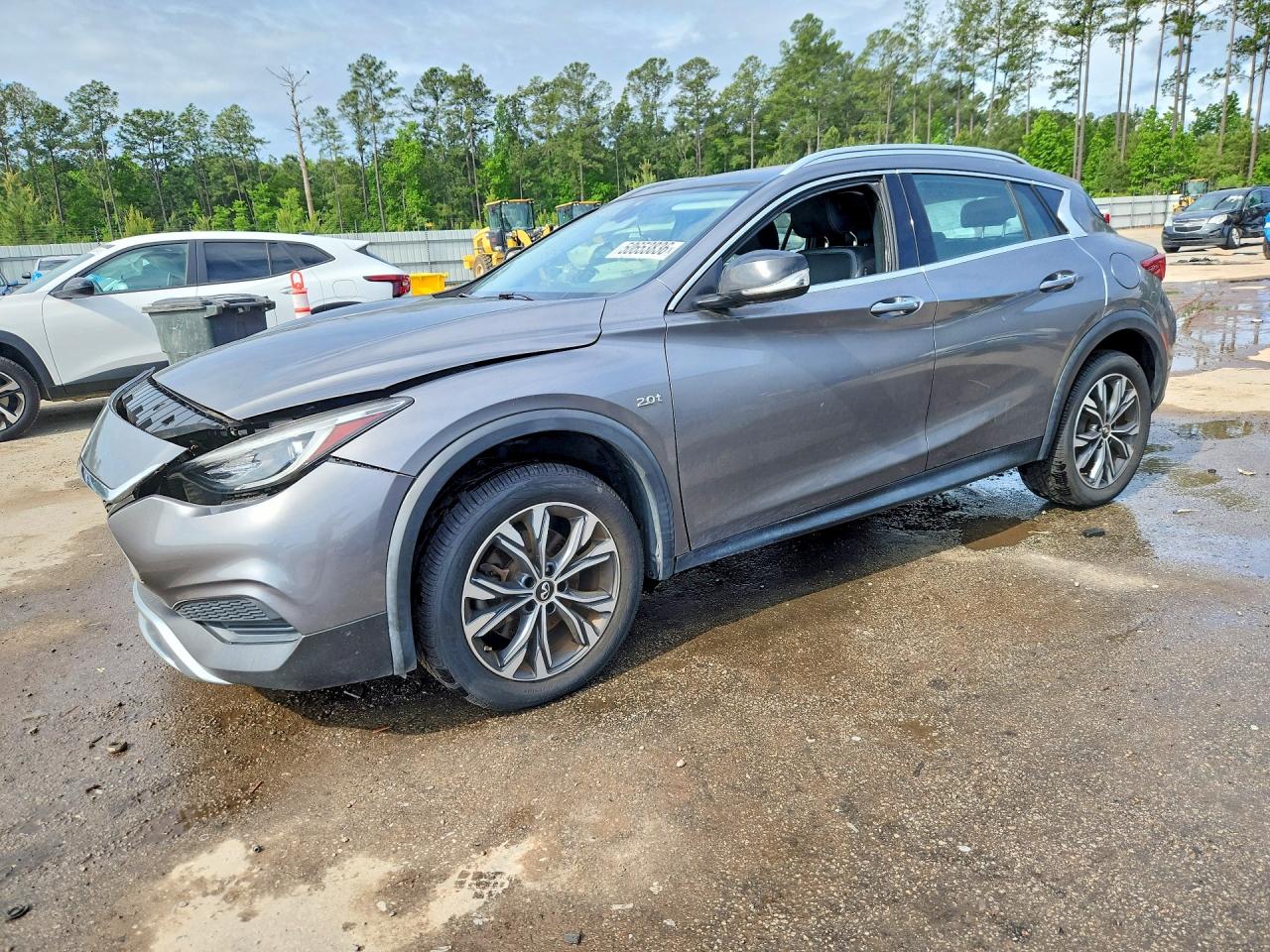 Salvage INFINITI Qx Image