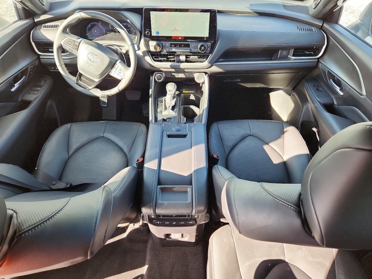 Toyota Grand Highlander Hybrid Nightshade