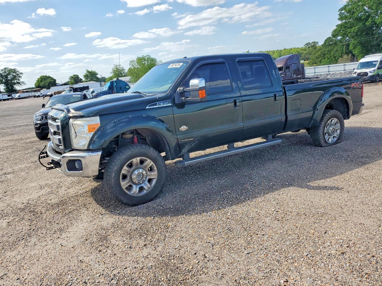 Salvage Ford F-350 Image