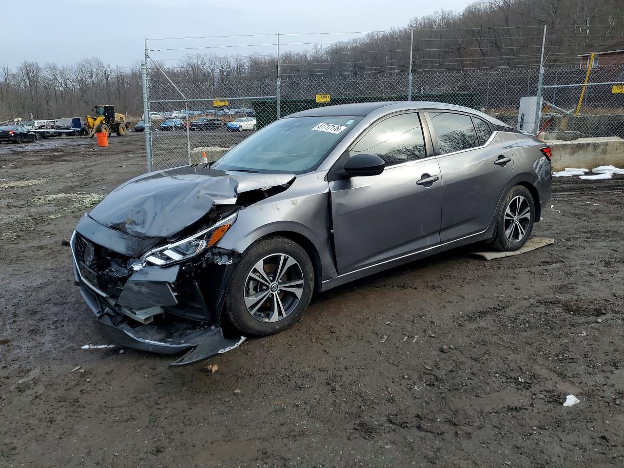 Salvage Nissan Sentra Image