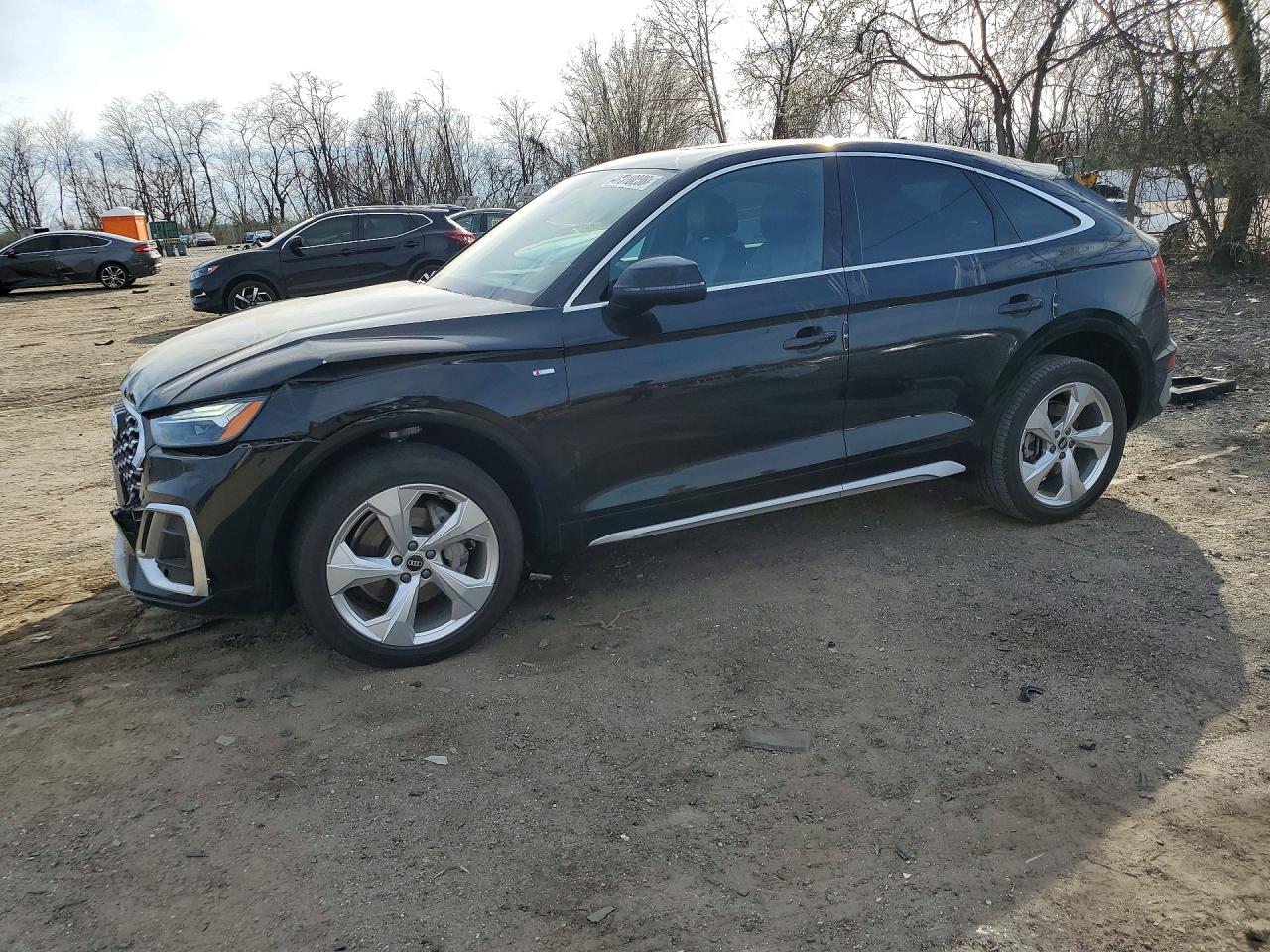 Salvage Audi Q5 Image