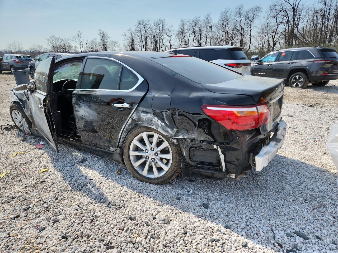 Lexus LS Base