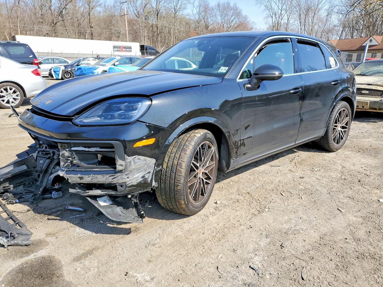 Salvage Porsche Cayenne Image