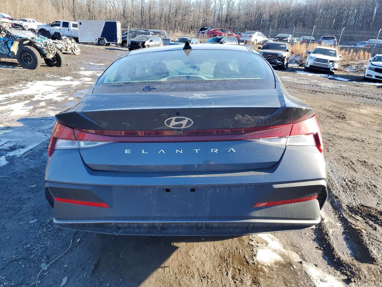 Hyundai ELANTRA Sel