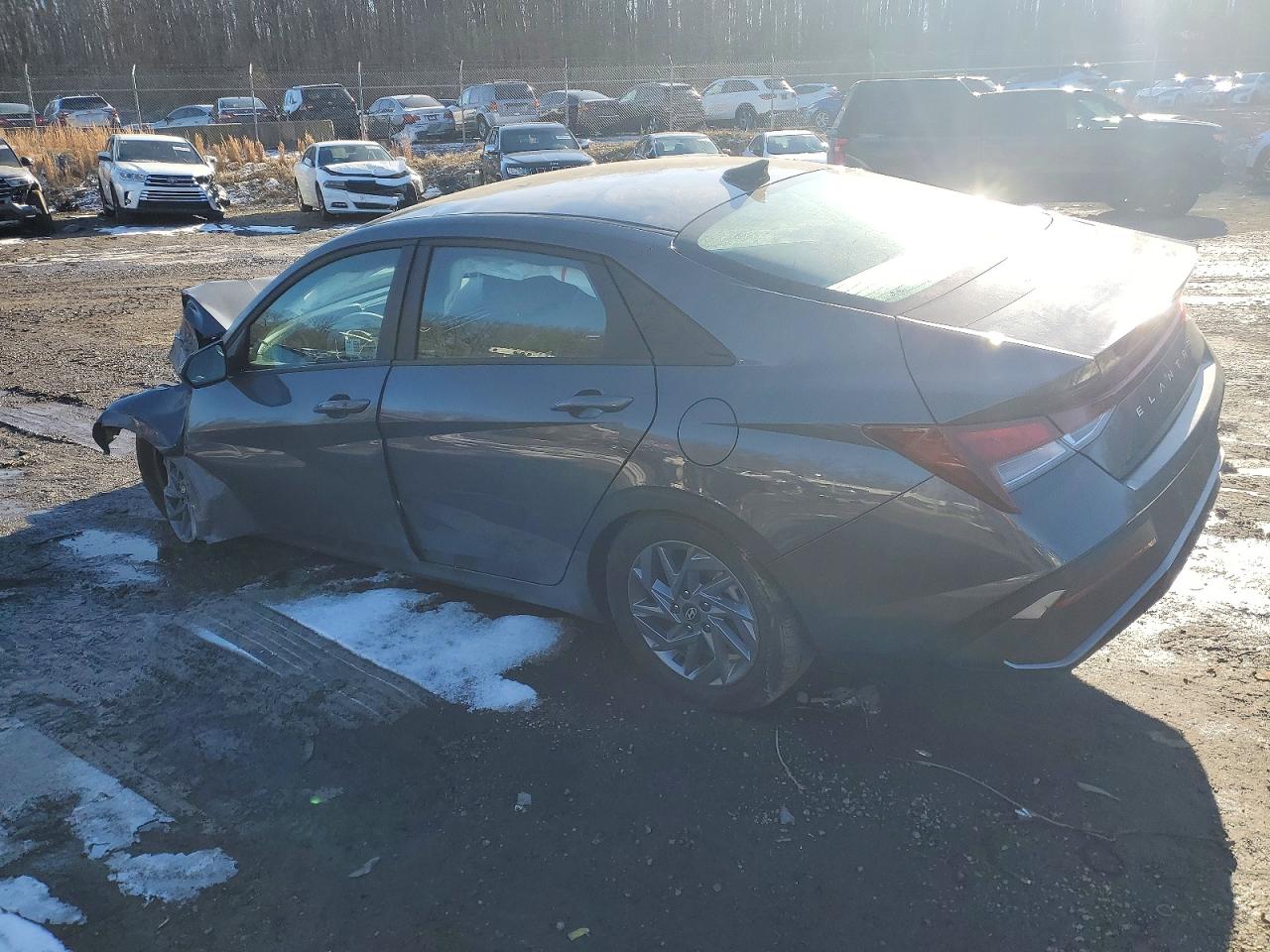 Hyundai ELANTRA Sel