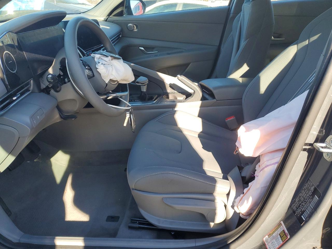 Hyundai ELANTRA Sel
