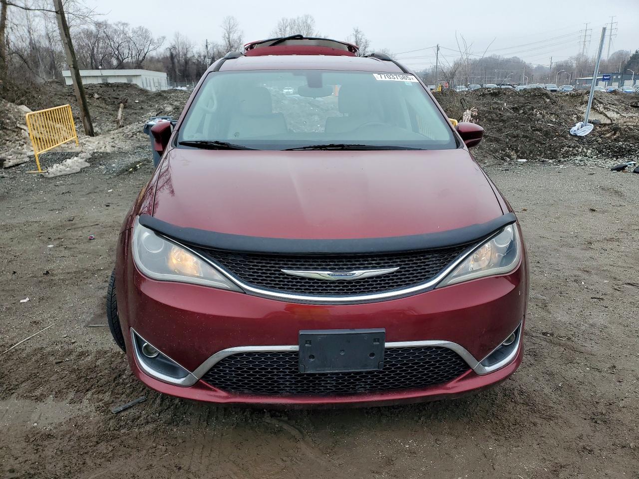 Chrysler Pacifica Touring L