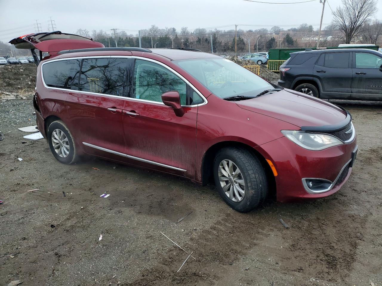 Chrysler Pacifica Touring L