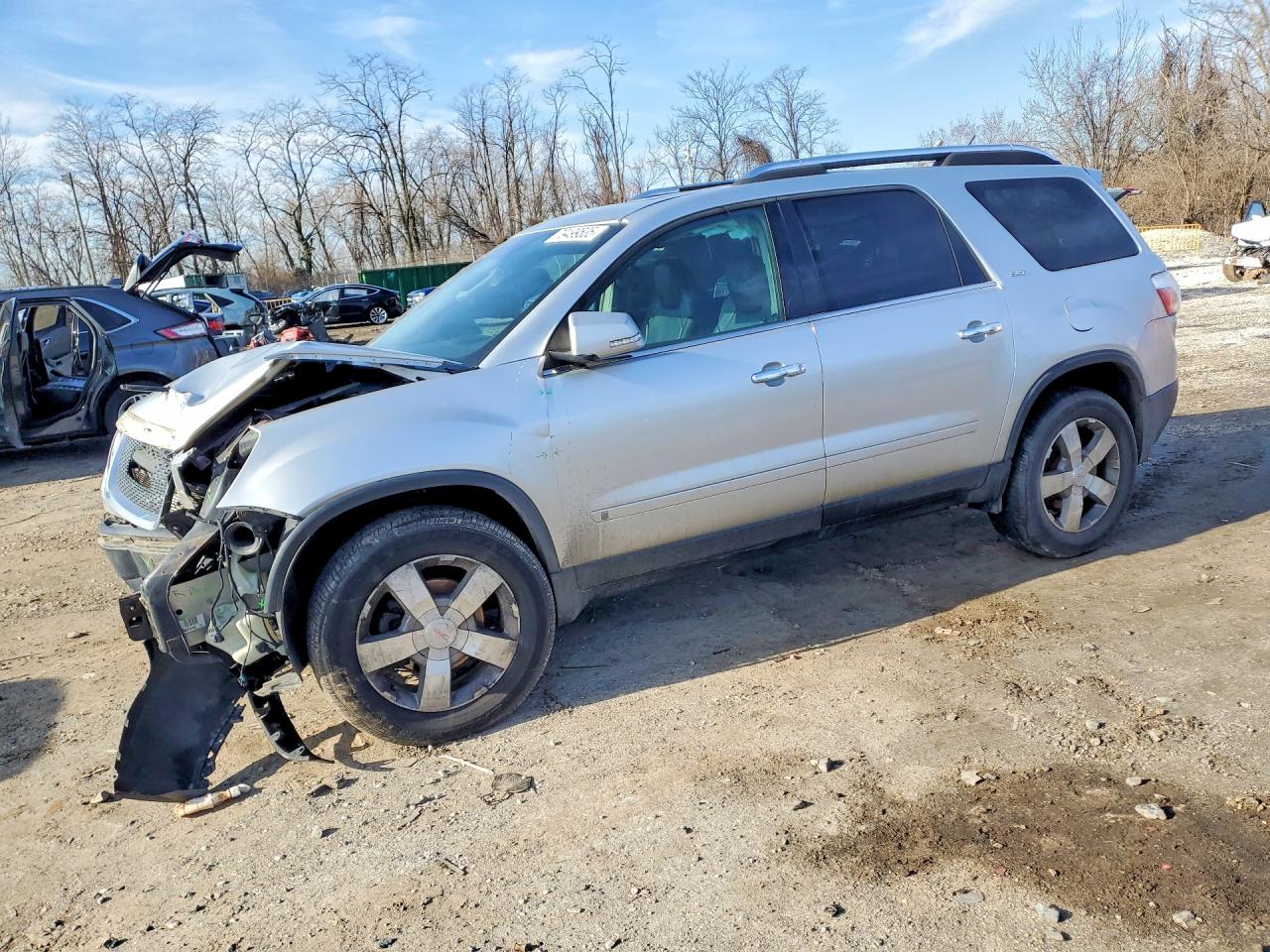 Salvage GMC Acadia Image