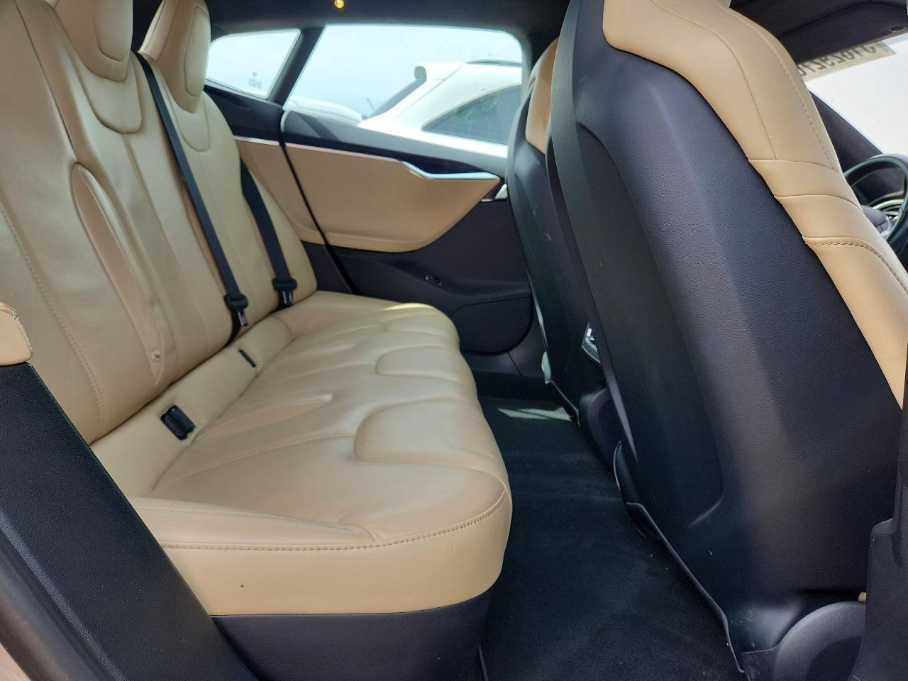 Tesla Model S P85d