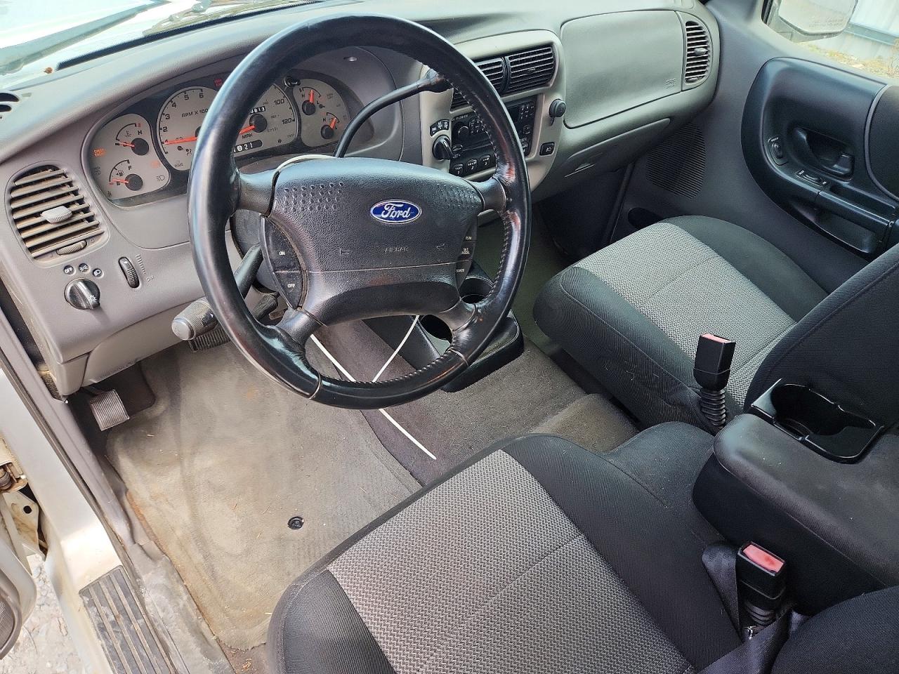 Ford Ranger Super Cab