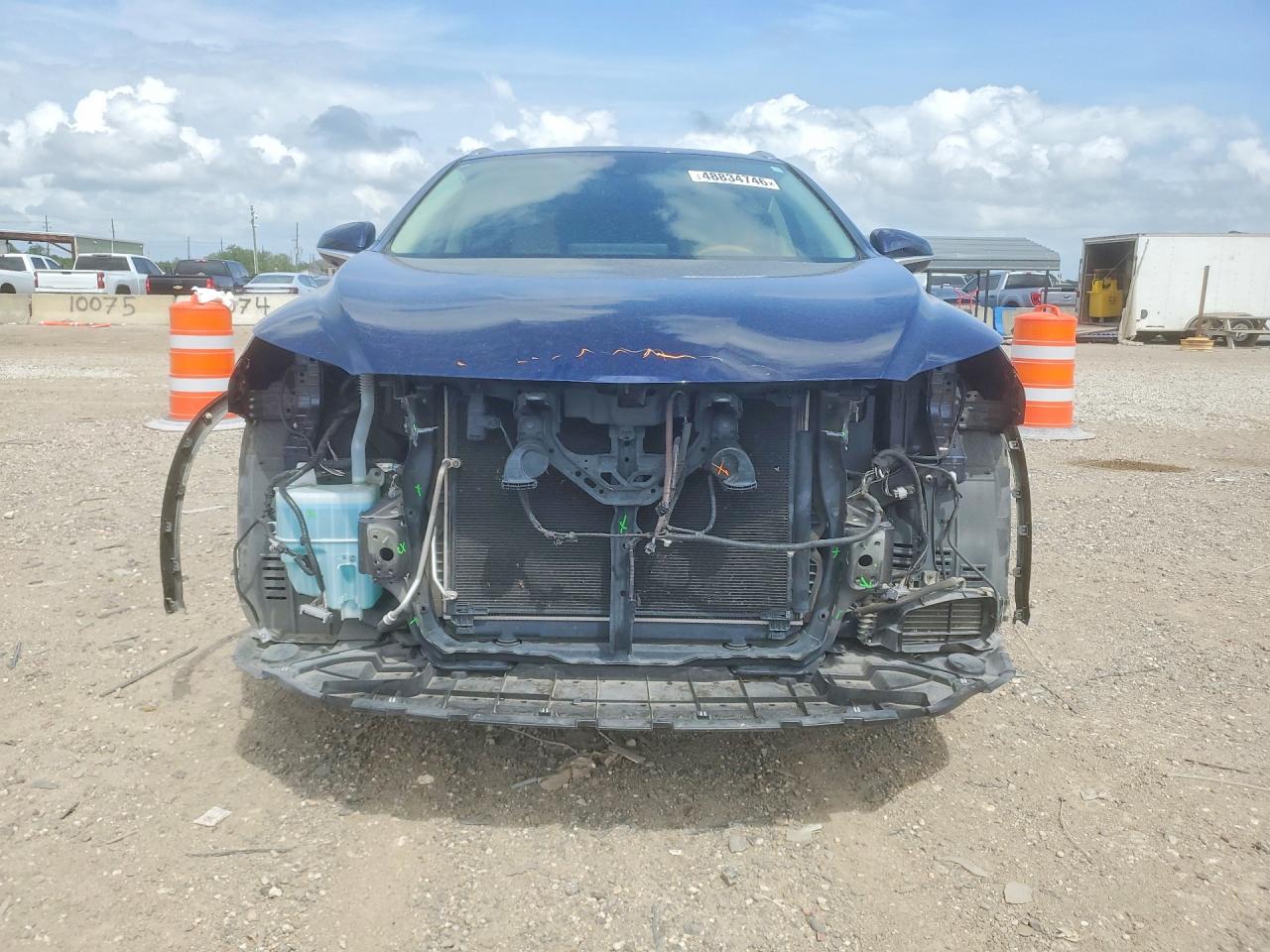 Lexus RX Base