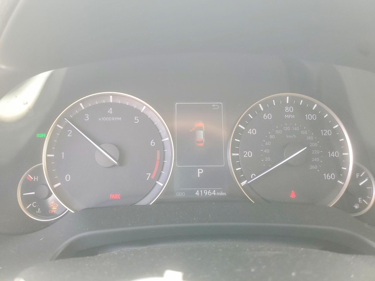 Lexus RX Base
