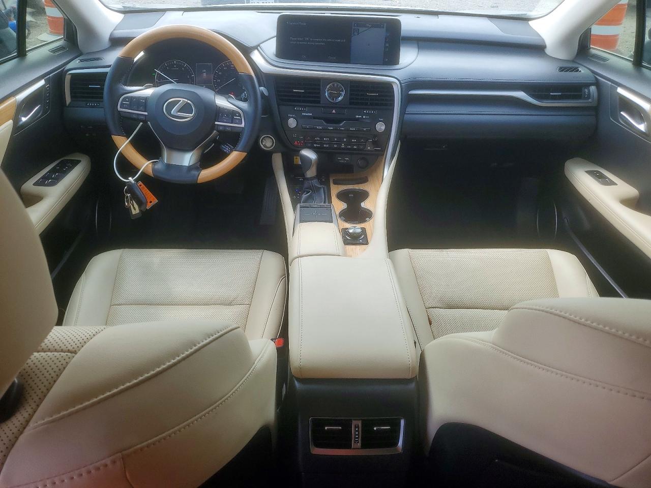 Lexus RX Base