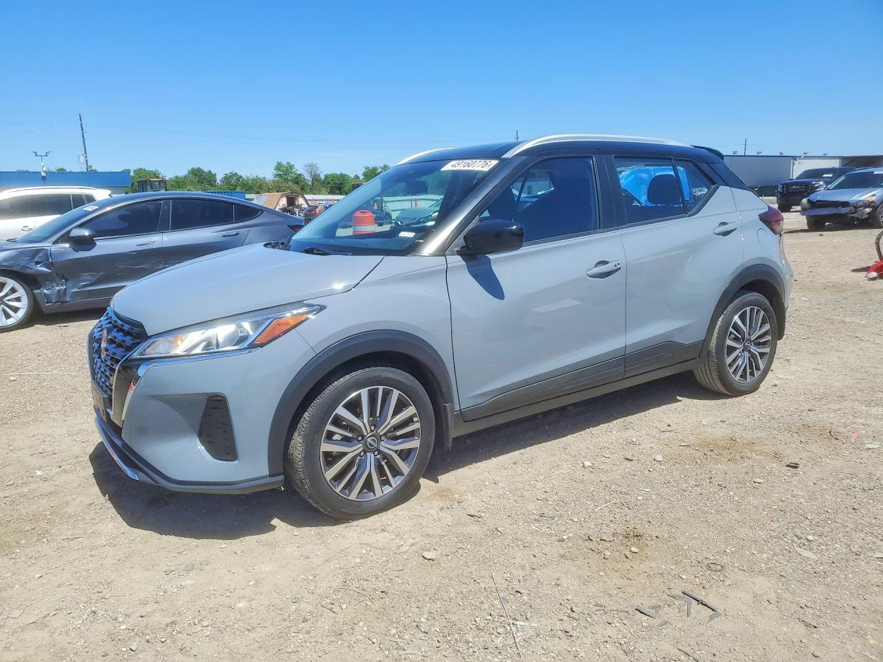 Salvage Nissan Kicks Image