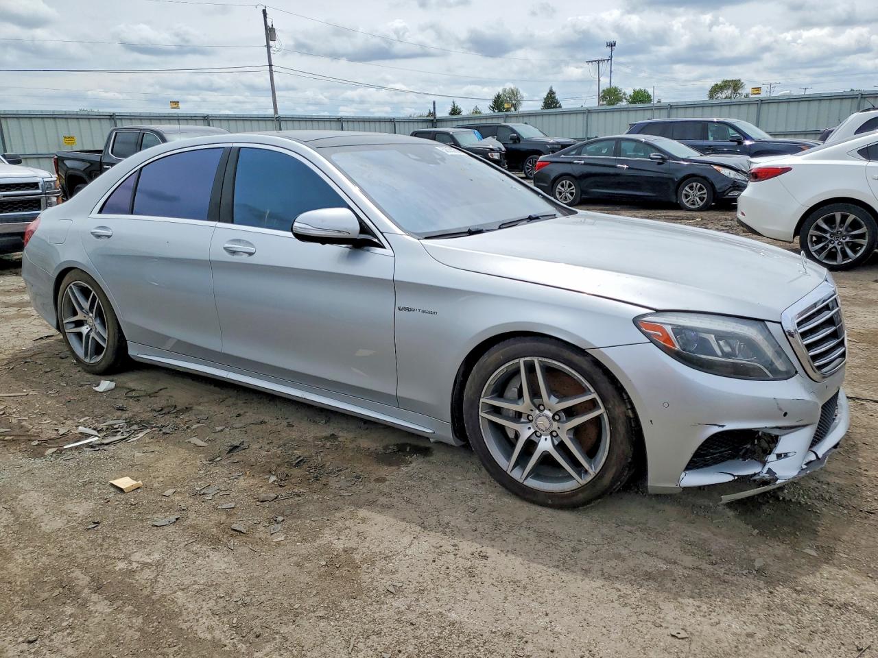 Mercedes-Benz S-Class 550 4matic