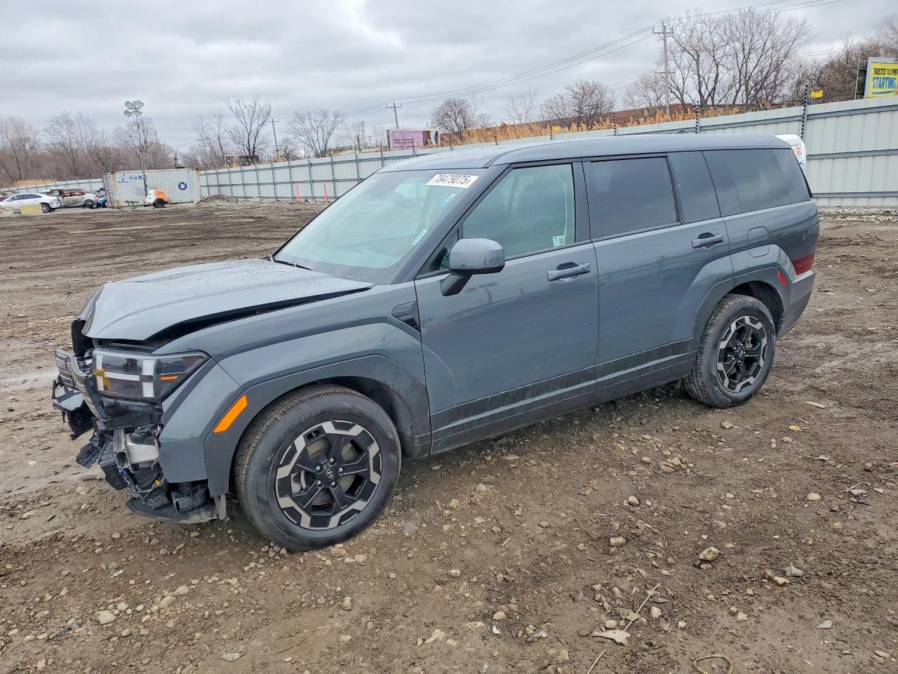 Salvage Hyundai SANTA FE Image