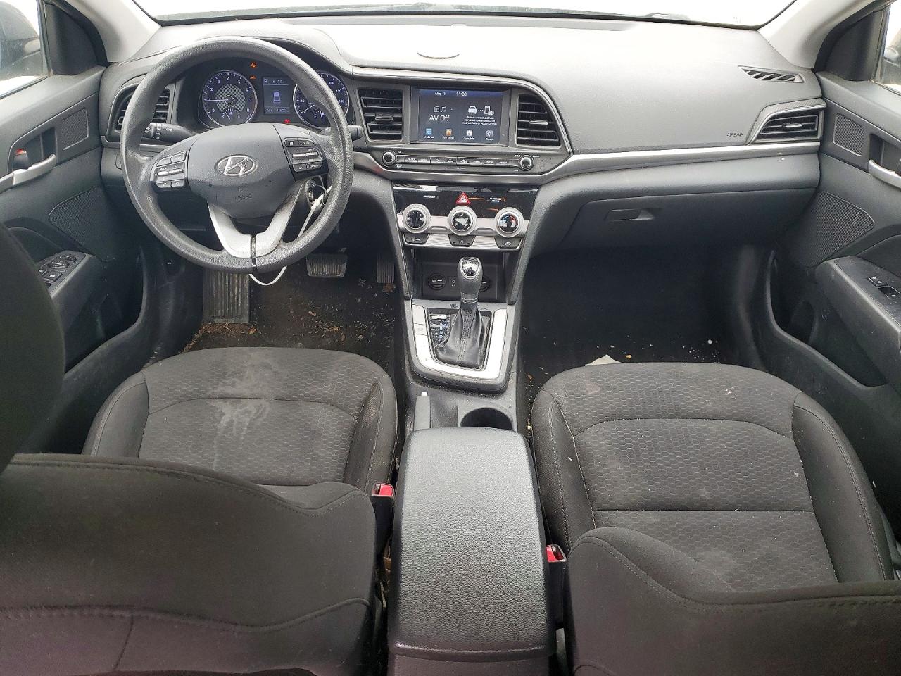 Hyundai ELANTRA Sel