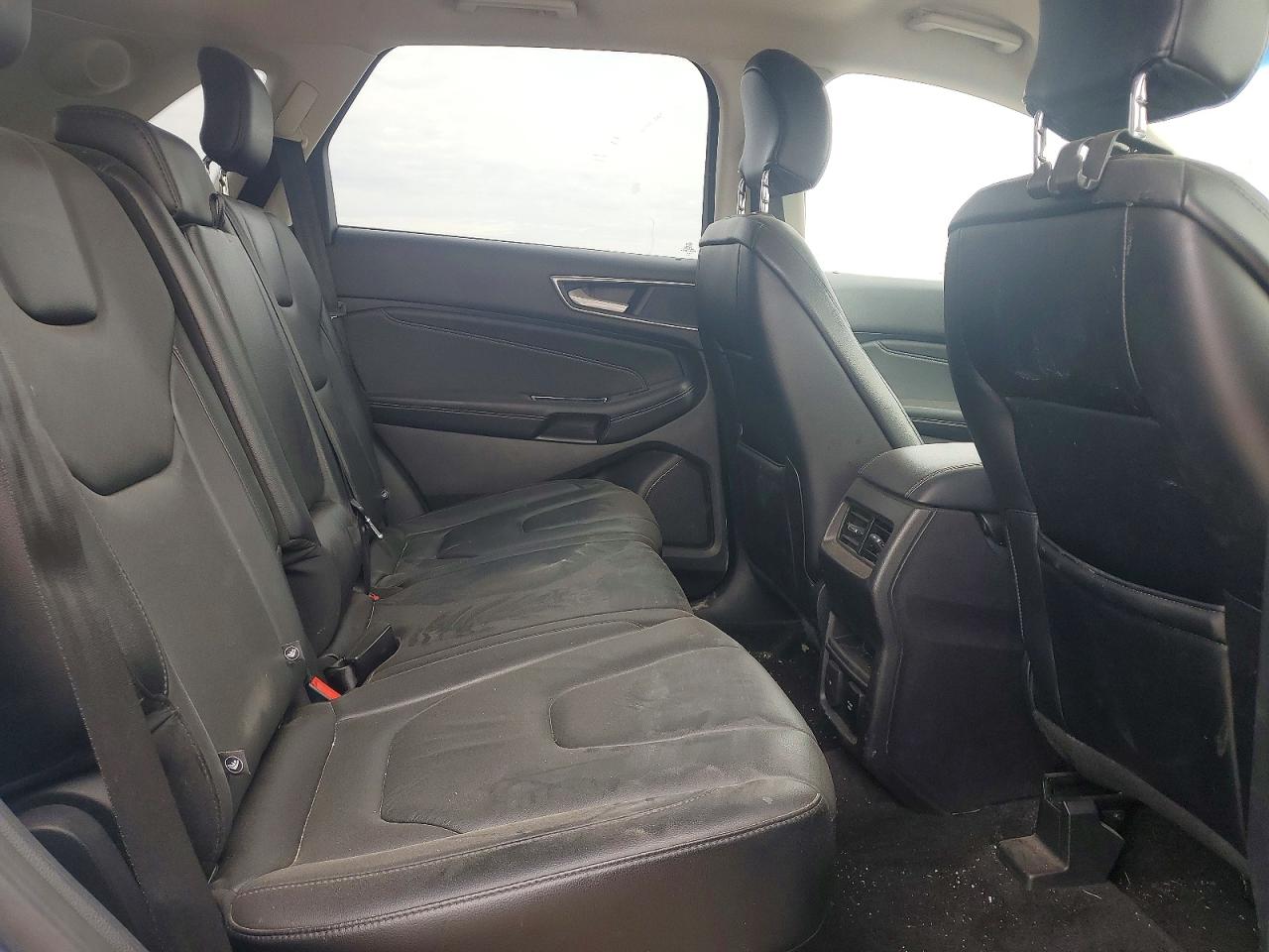 Ford Edge Titanium