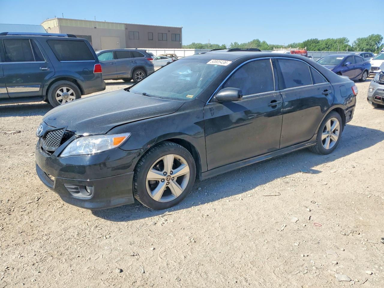 Salvage Toyota Camry Image