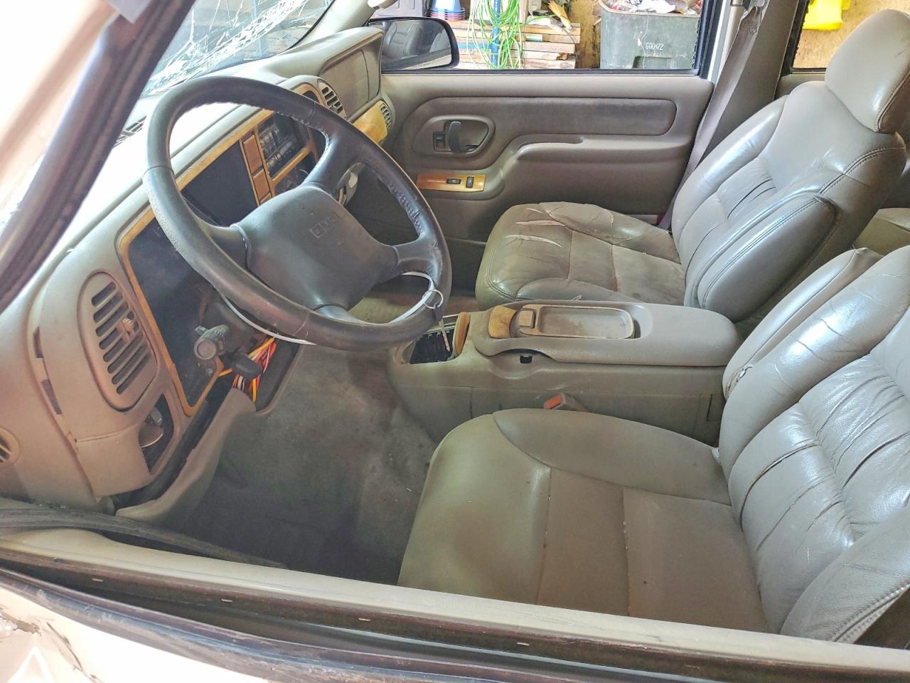 GMC Suburban K1500