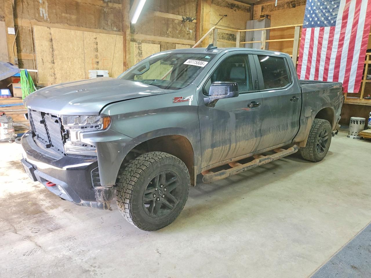 Salvage Chevrolet Silverado Image