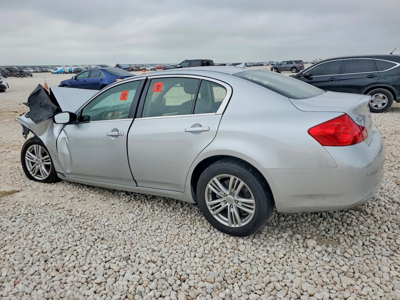 INFINITI G37 X