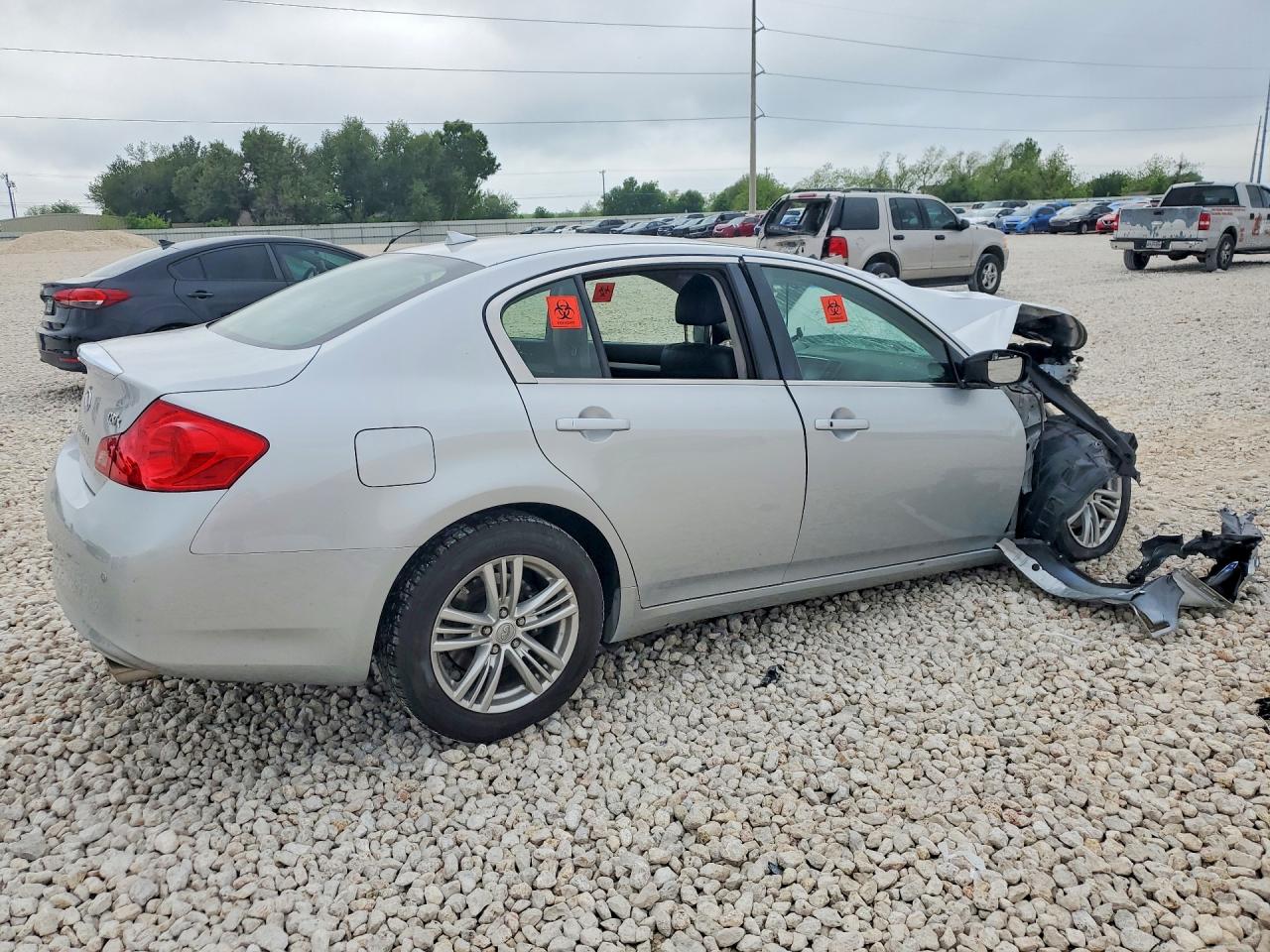 INFINITI G37 X