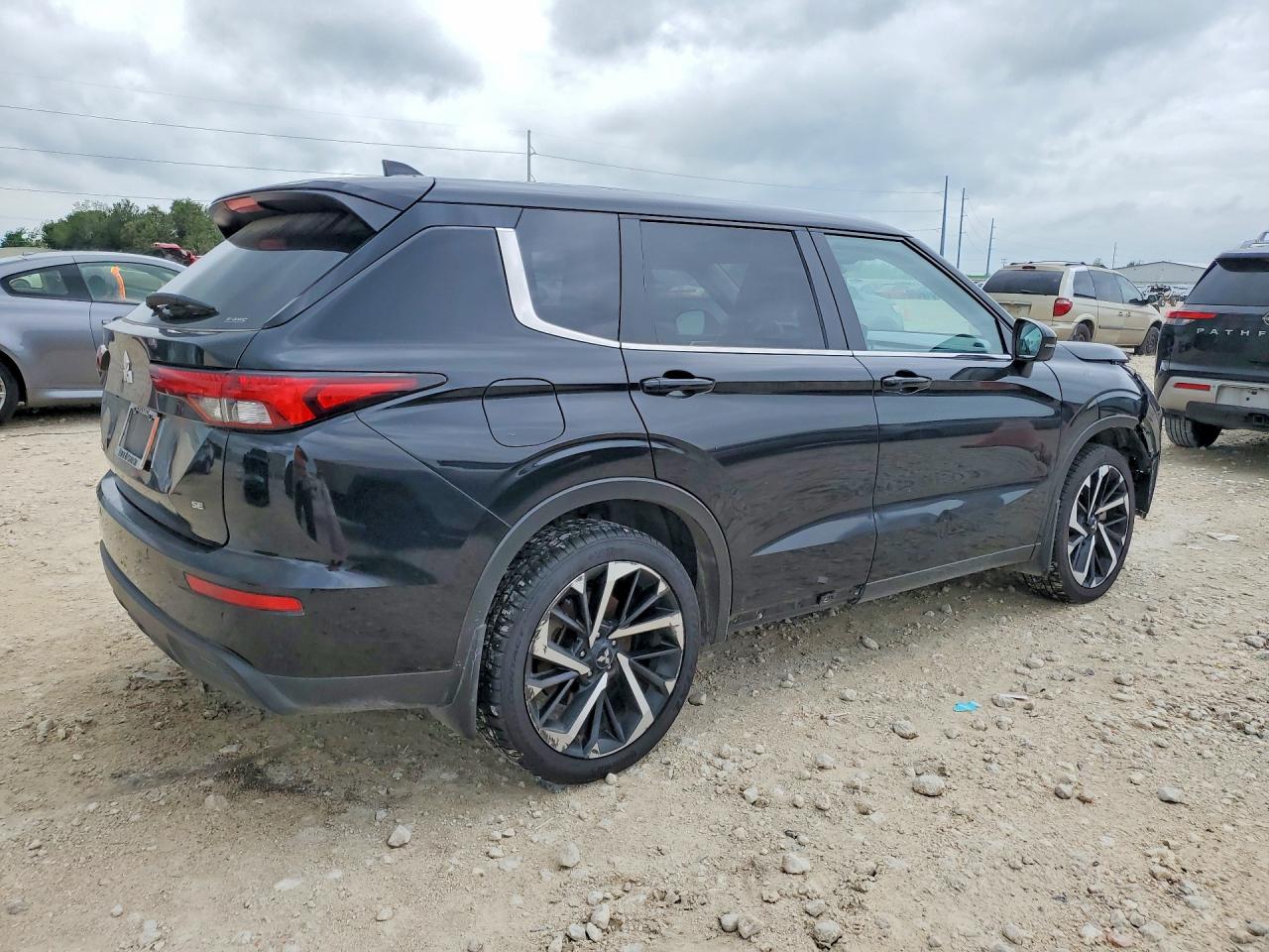 Mitsubishi Outlander Se