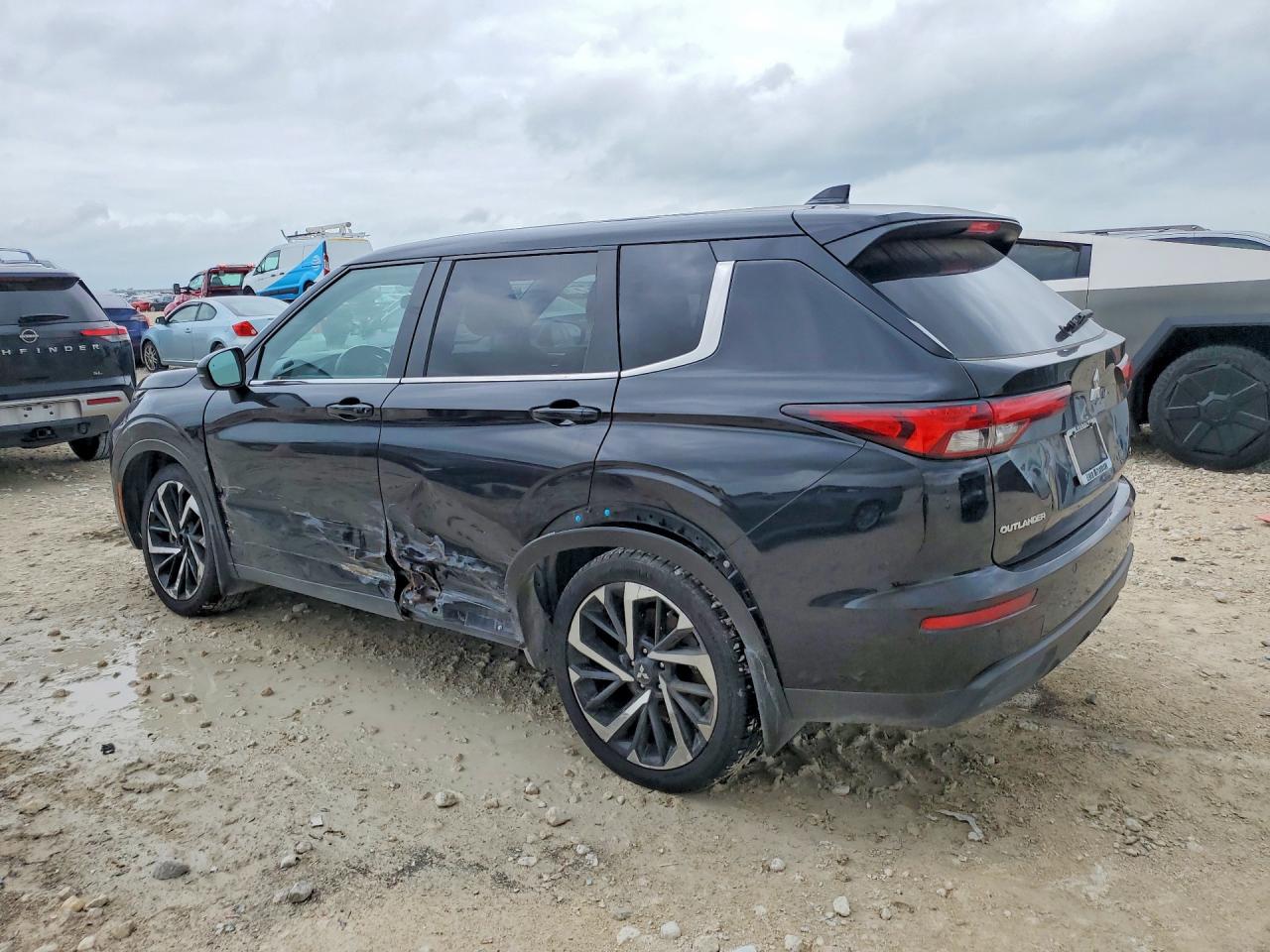 Mitsubishi Outlander Se
