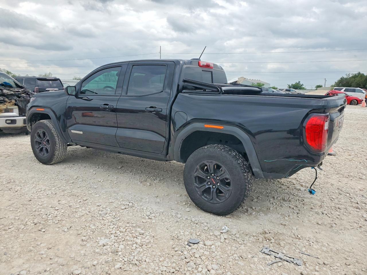 GMC Canyon Elevation