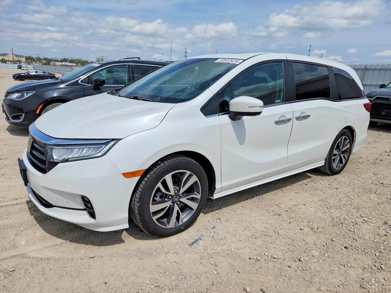 Salvage Honda Odyssey Image